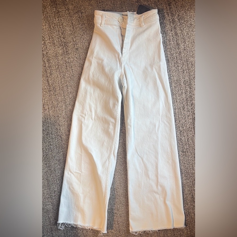 Zara Cream Flare Jeans with Wide Leg Design